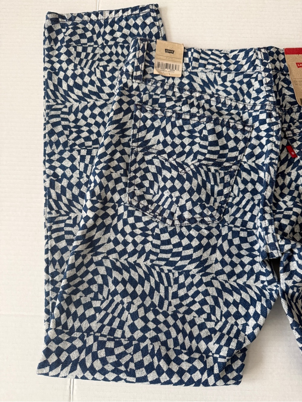 Levi's Blue / White Jeans Wavy 3D Checkered Print Women's Sz 27 X 30 See Measure - Picture 2 of 13